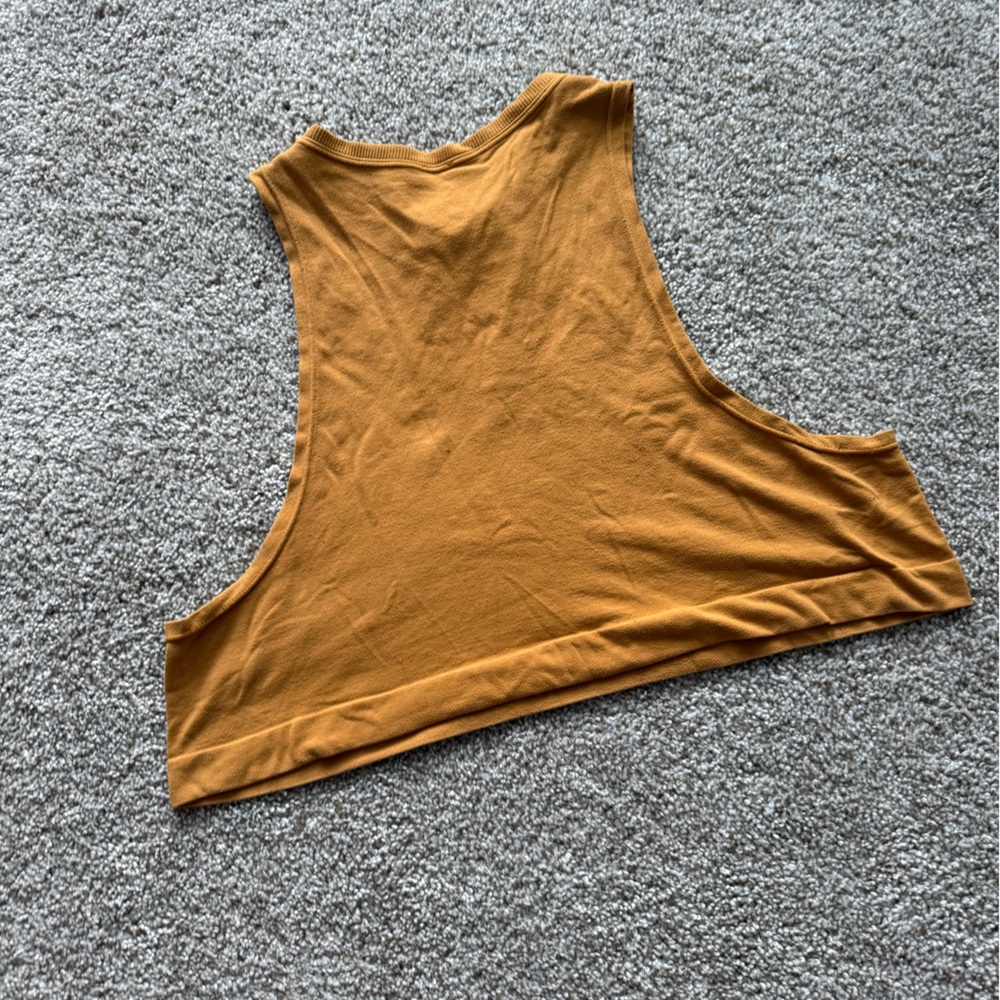AVOCADO Sleeveless Crop Top